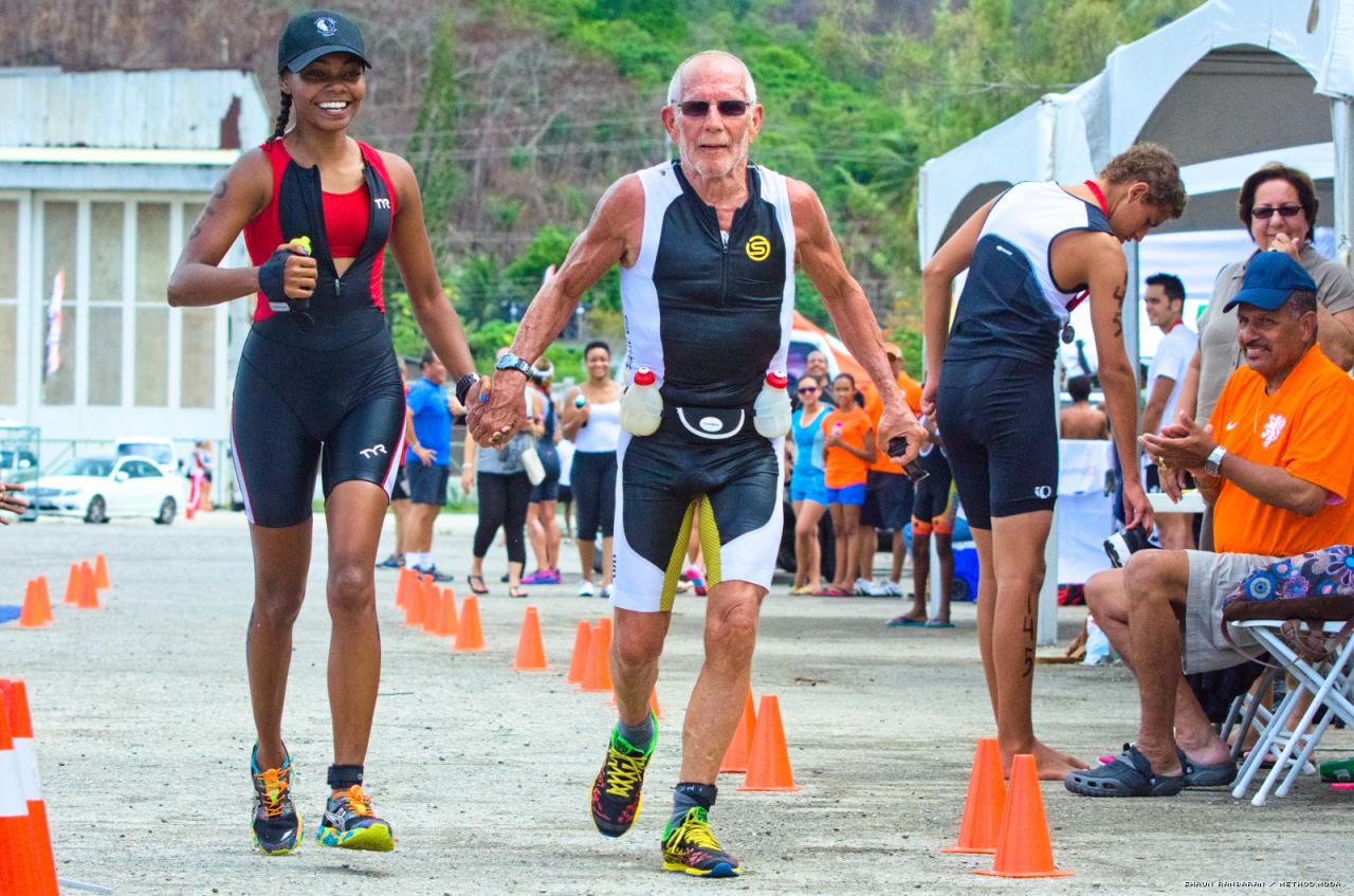 HD wallpaper: adventure, climb, climbers, daylight, dog, exploration ... HD wallpaper: adventure, climb, climbers, daylight, dog, exploration ...